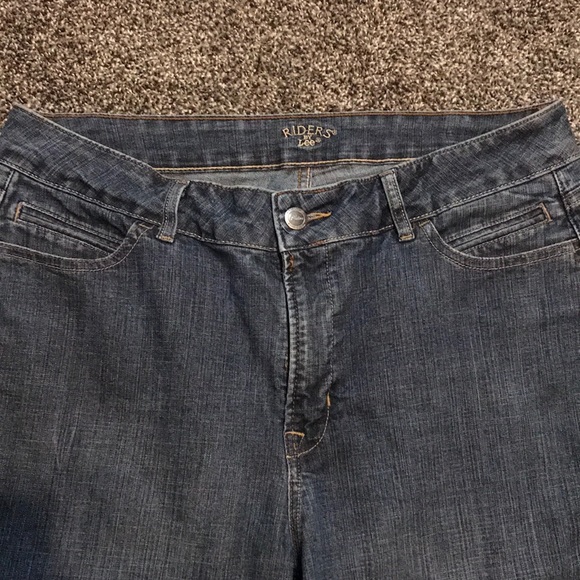 Riders by Lee Denim Capris - Picture 2 of 5